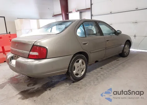 2000 Nissan Altima Gle/Gxe/Se/Xe z USA, uszkodzony, nr VIN 1N4DL01D0YC199982